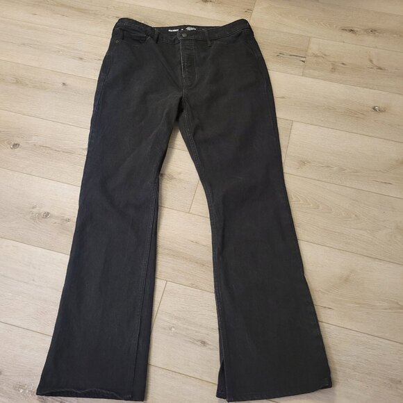 Old Navy High-Rise Kicker Boot-Cut Jeans Size 14 Black Denim With Secret Smooth - Picture 1 of 4